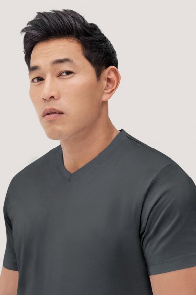 226 HAKRO V-Shirt Classic